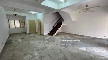 Below market price, freehold unit , Many units on hand  1