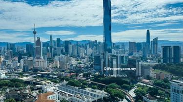 Modern Condominium with KLCC & Greenery Views 1