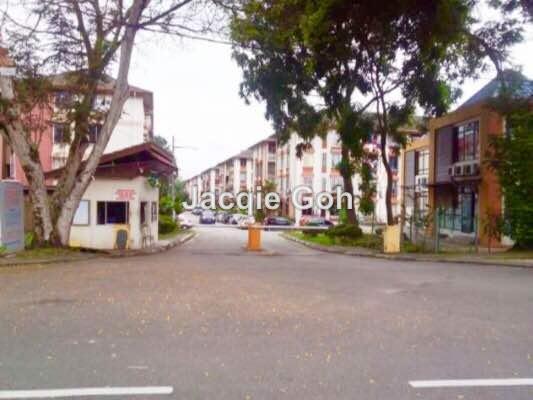 Freehold Apartment for Sale, short drive LRT, Mall, schools, market