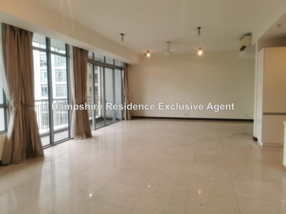 Walking distance to KLCC, LRT and MRT station