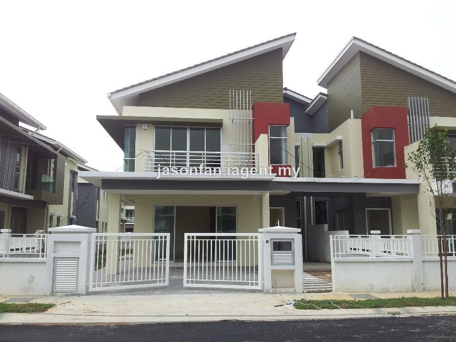 Semi-D house for Sale