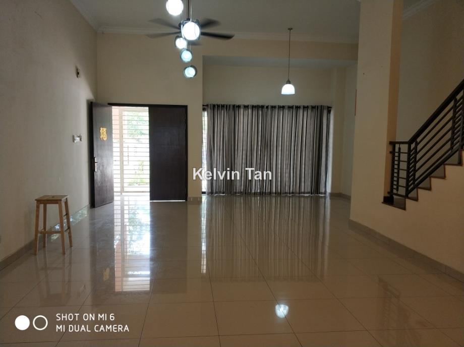 Terrace house for Sale
