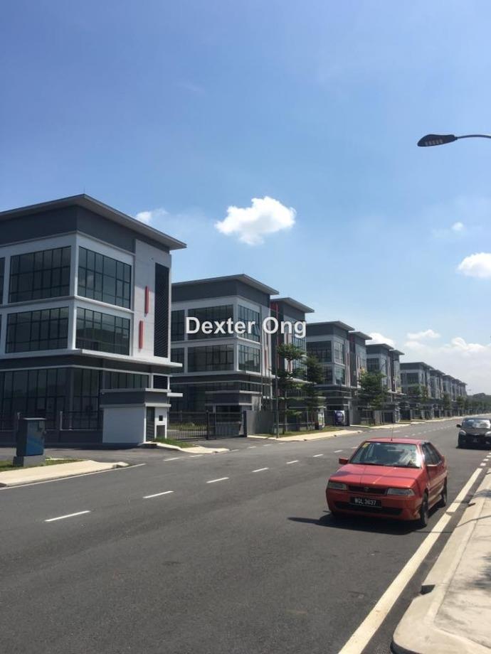 Shah Alam Sekitar 26, Seksyen 26 semi d factory for sell