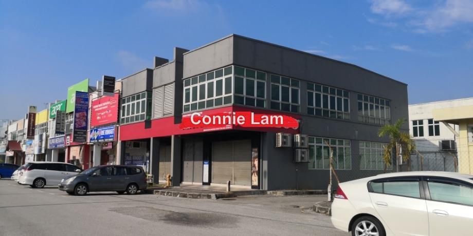 Shop for Sale with tenant 5 percent return