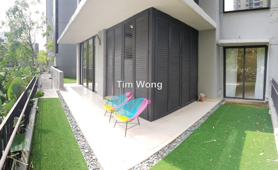Direct access to pool. Garden unit. Super rare! Don't miss!
