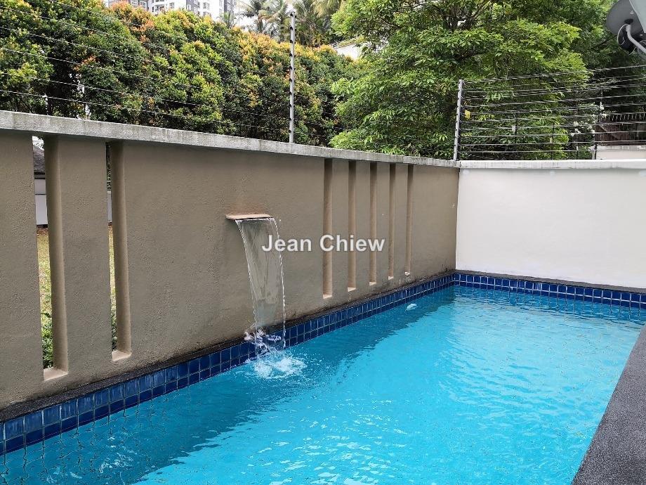 Semi-D house for Sale