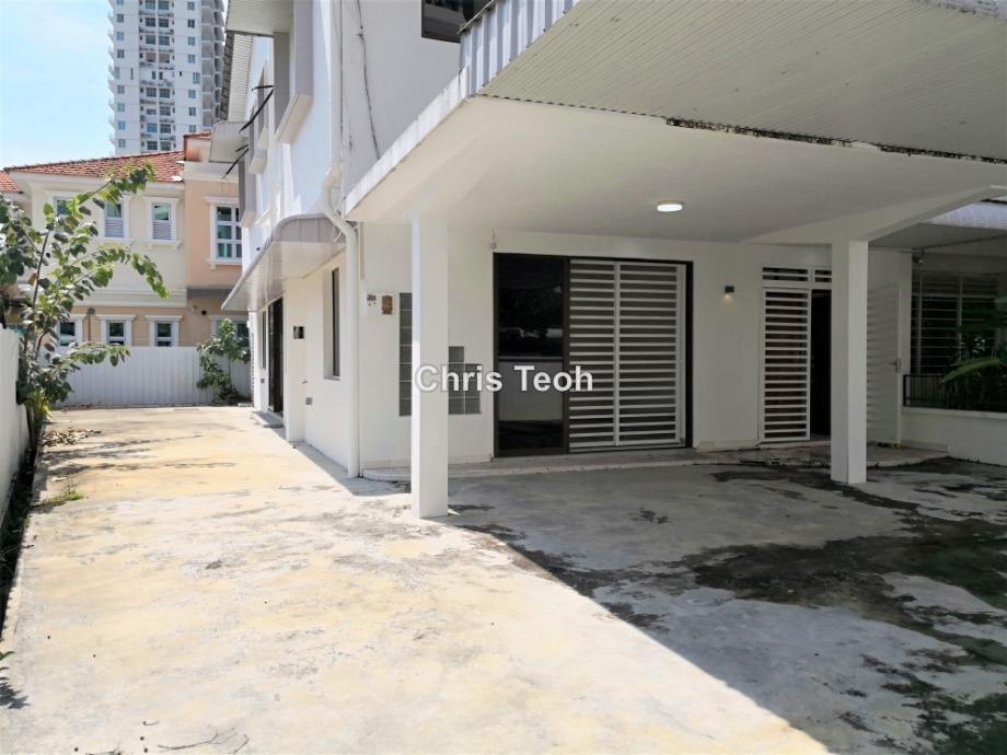 Semi-D house for Sale