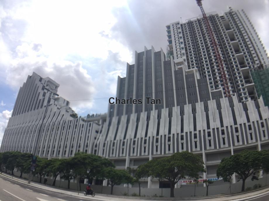 Serviced residence for Sale