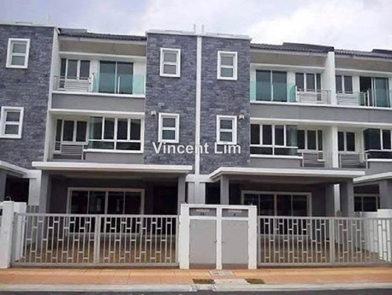 Terrace house for Sale