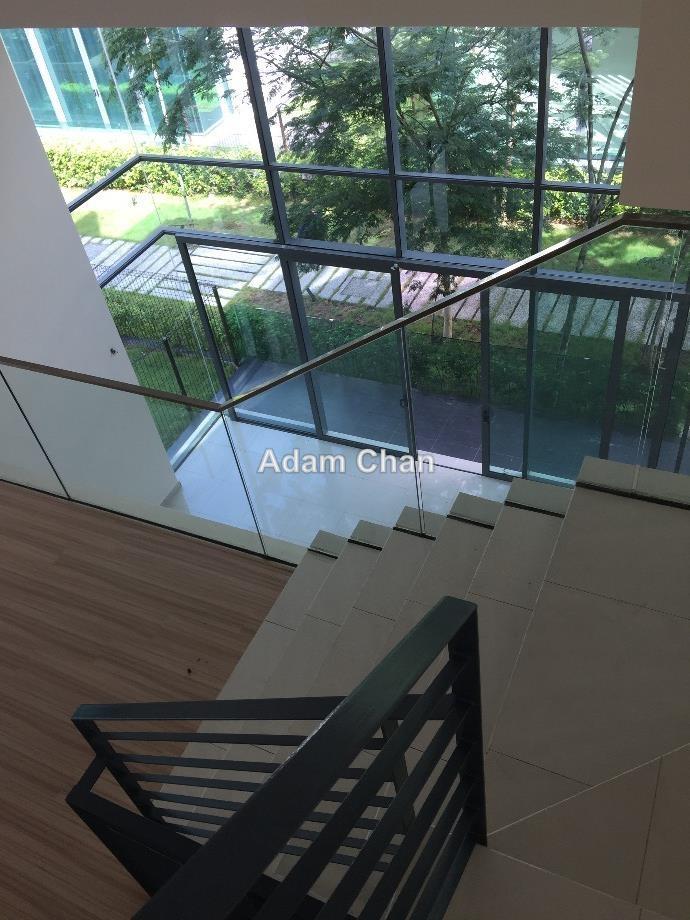 2.5 storey Terrace house with swimming pool for Sale