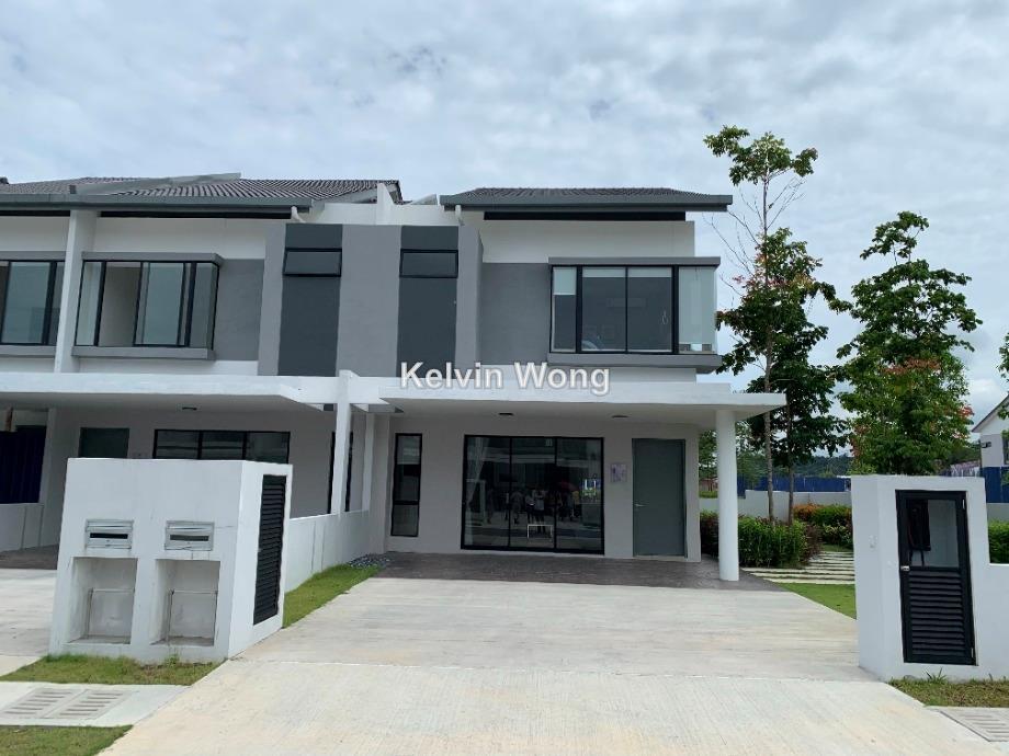 Terrace house for Sale