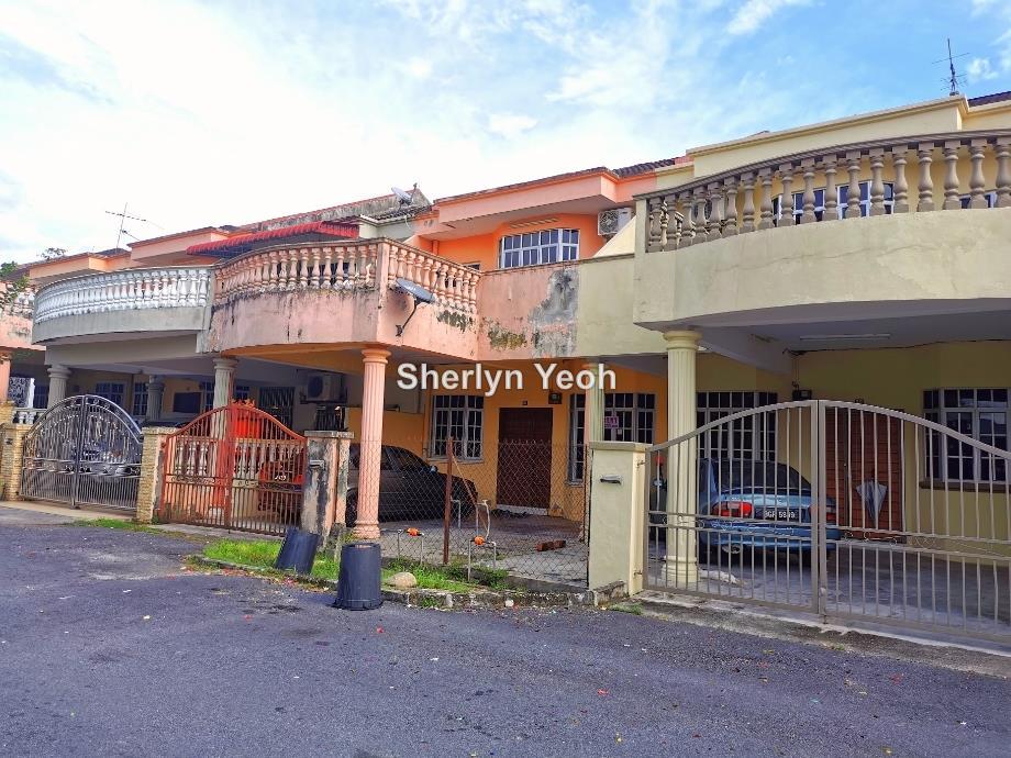 Terrace house for Sale