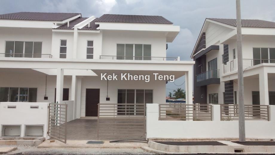 Semi-D house for Sale