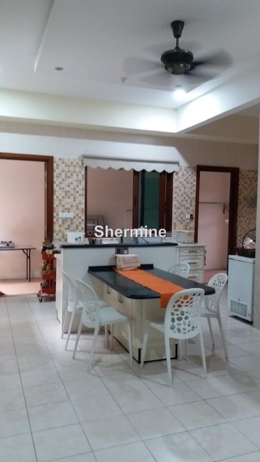 Semi-D house for Sale