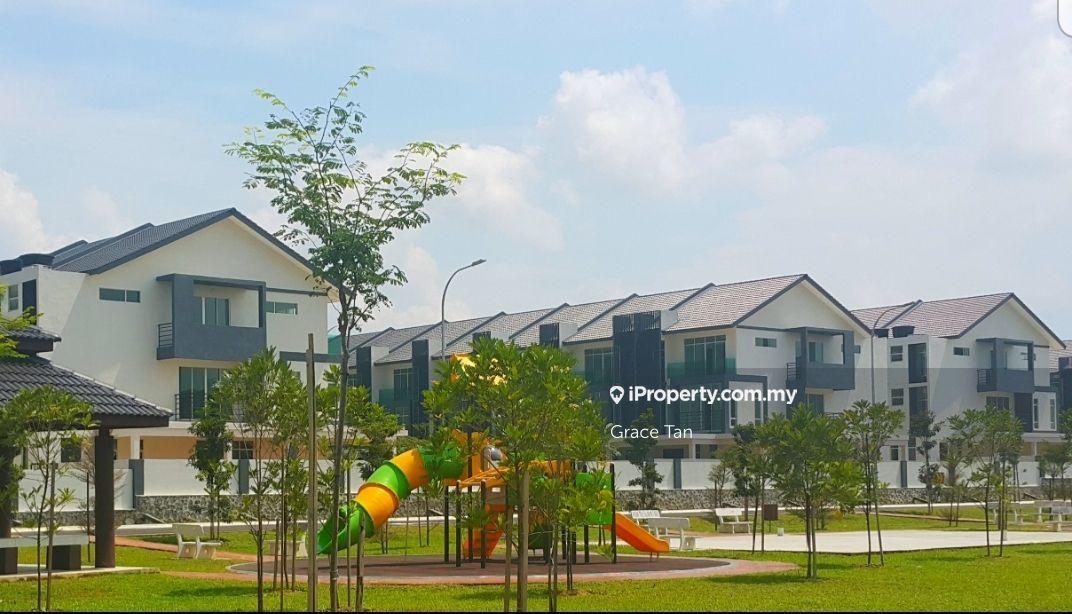 Below Market 3-Storey Bangi Avenue -Full Loan ,Rm5k Entry, Freehold