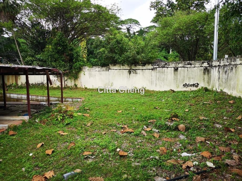 Bungalow land for Sale