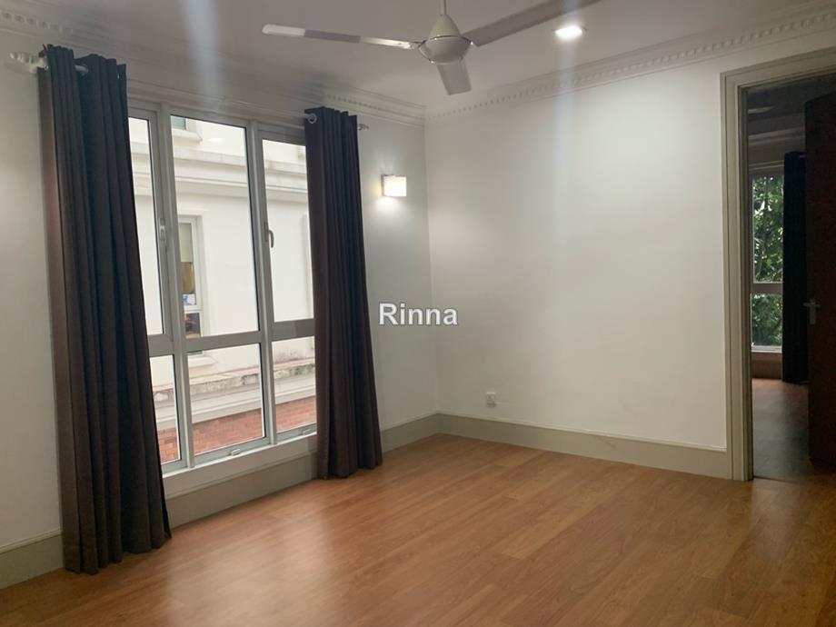 Semi-D house for Sale