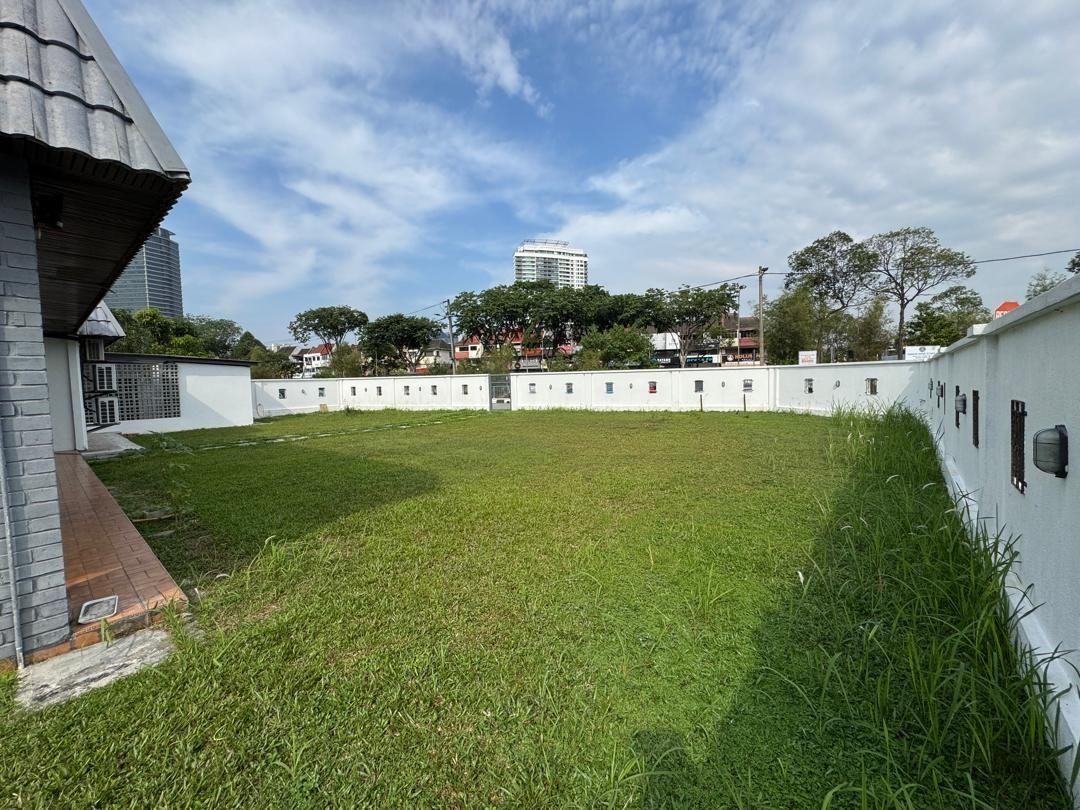Single storey corner with Big land 