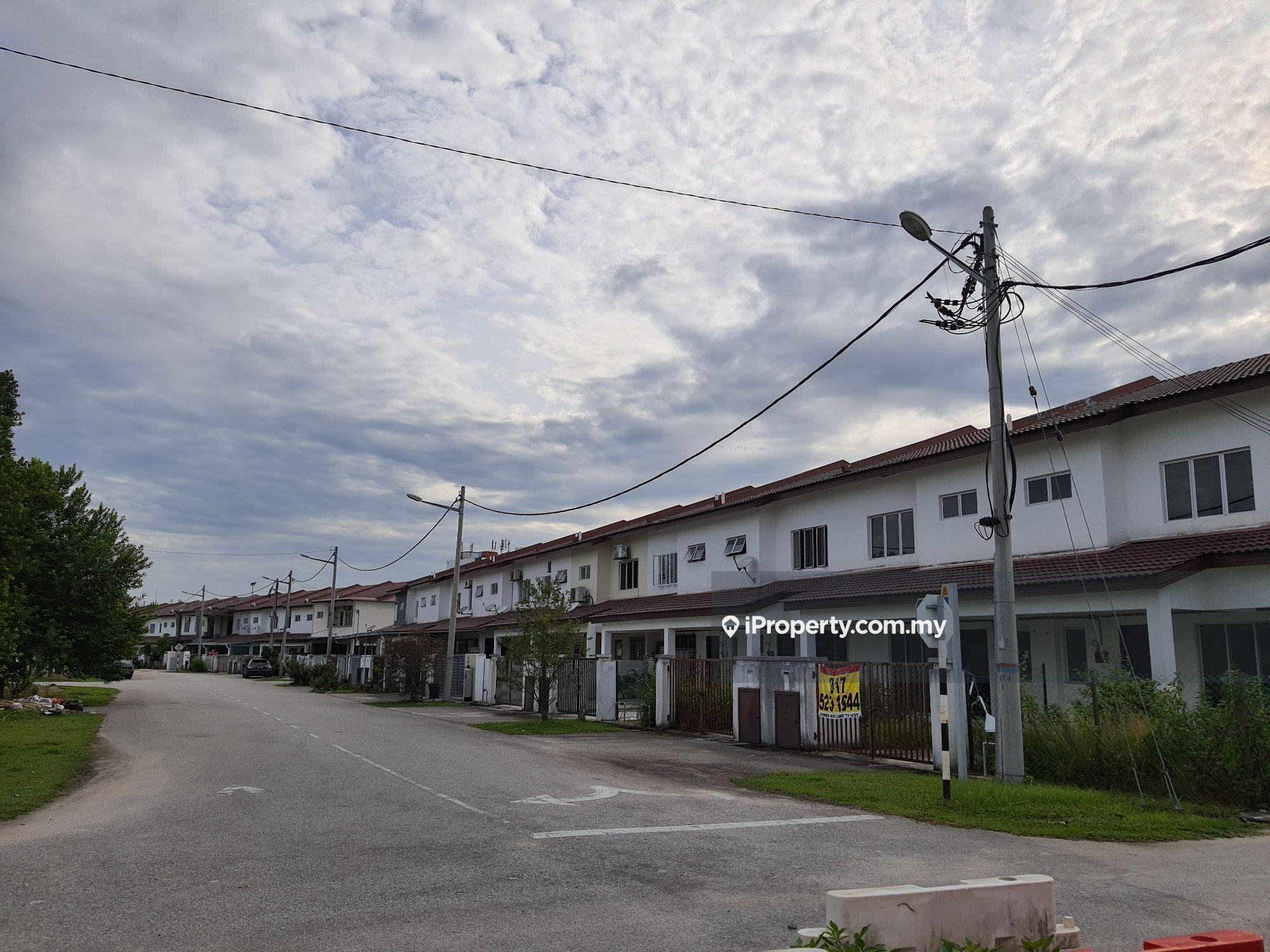 Terrace house for Sale