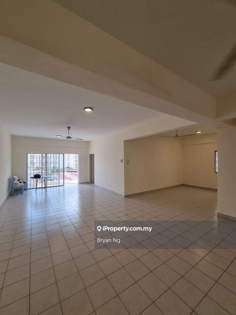 2 Car Park , Condition Quite Good , Non Bumi Lot , Biggest Unit 