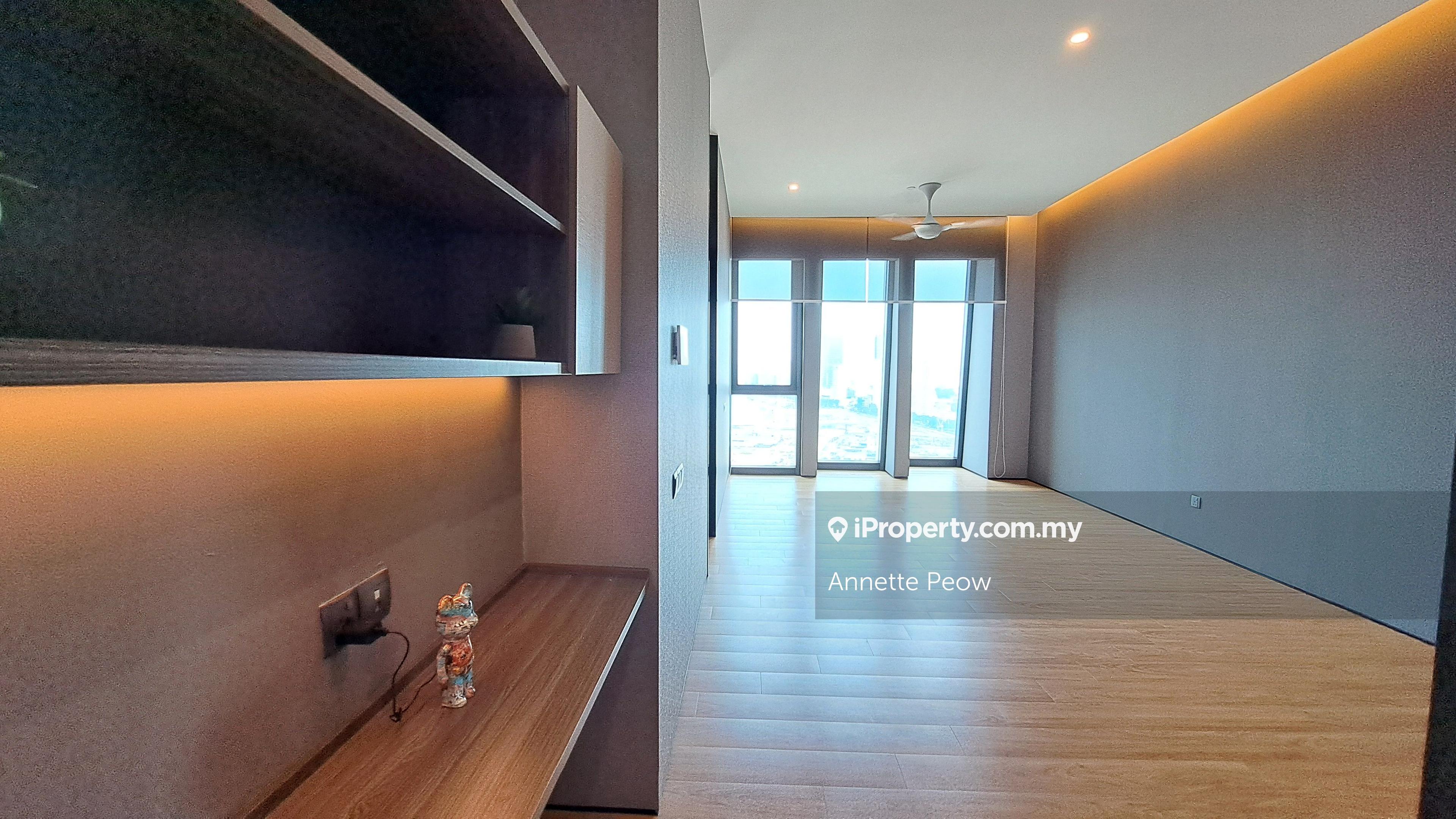 A Luxury Residences with Private Lift