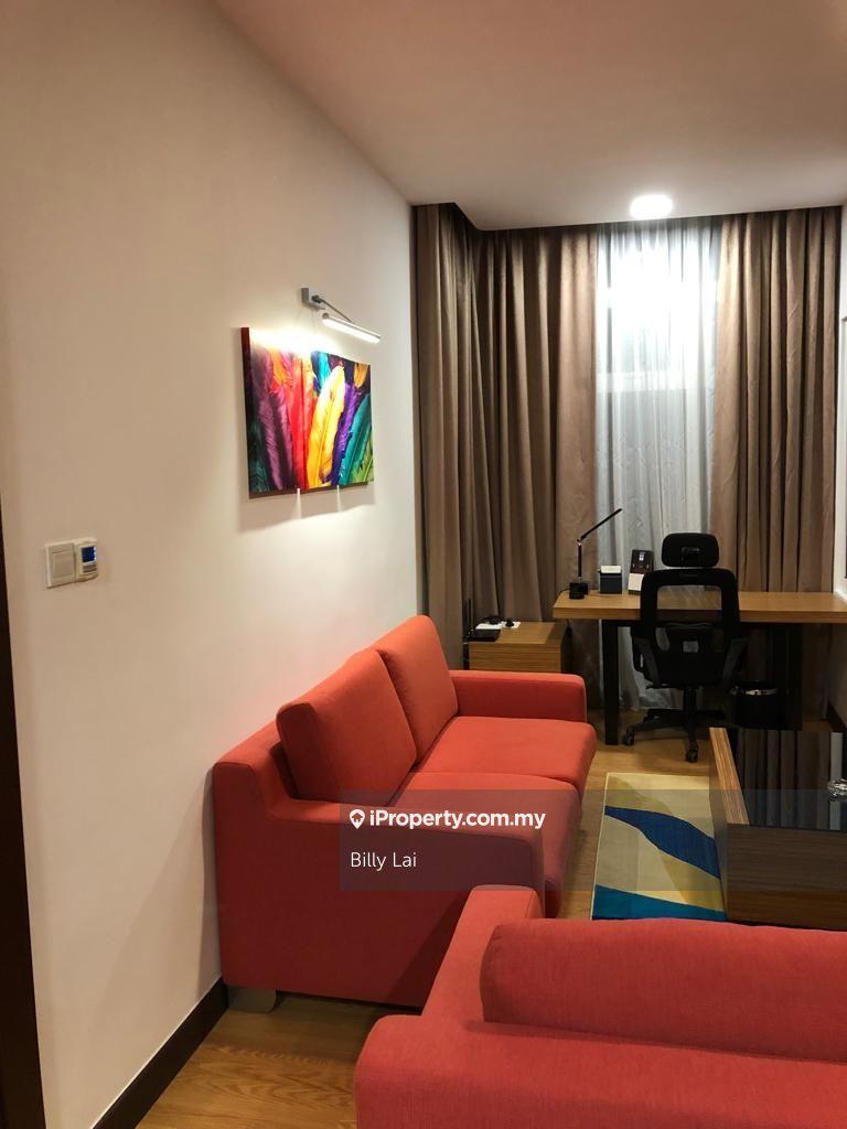 2 Bedder Unit with Ready Move In Condition!