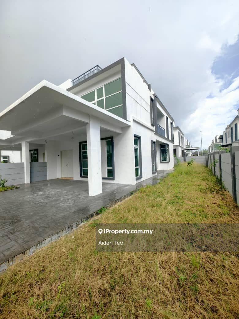 Klebang Utama Phase 3 2.5 Storey Semi D Gated & Guarded