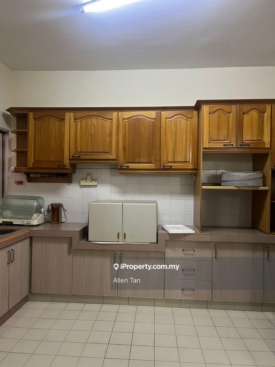 Bandar Utama 1 Double Storey House, Partly, 22 x 75, PJ