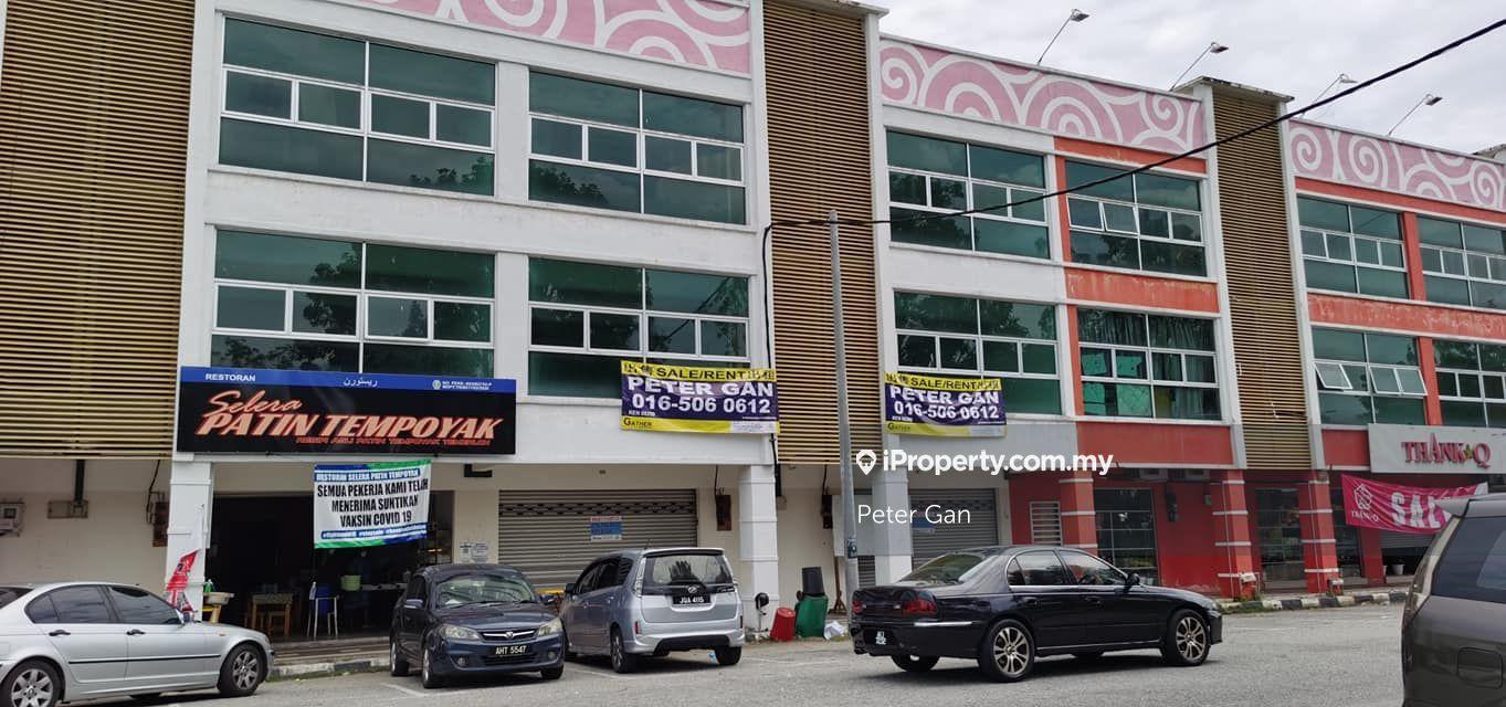 Two adjoining units of 3 storey shop for Sale @ Seri Iskandar Perak