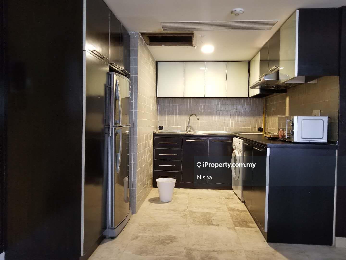 Ubn Apartment - With Balcony - Fully Furnished