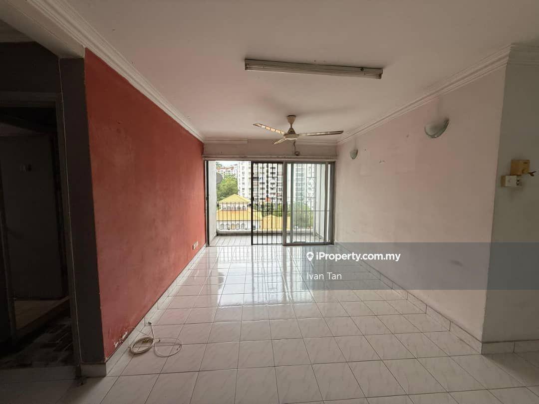 Pantai Hillpark 2 Condo For Sale Pool View