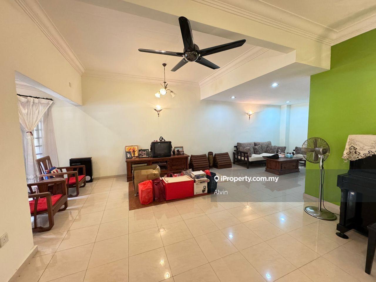 Freehold Renovated 2 Storey Batu Berendam