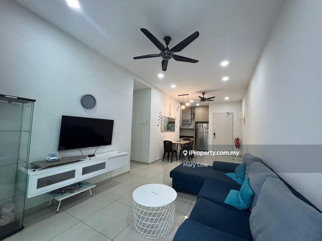Freehold Parkland Residence Nice Unit For Sale Below Market Value