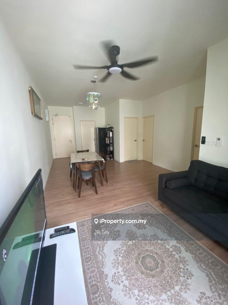 Furnished 3 Rooms 2 Carpark Good deal Dian Residency Sek 13 Shah Alam