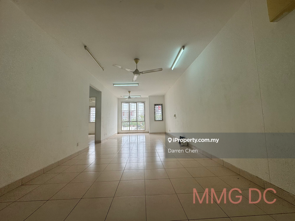 Seri Baiduri Apartment Setia alam 926sqft A stock