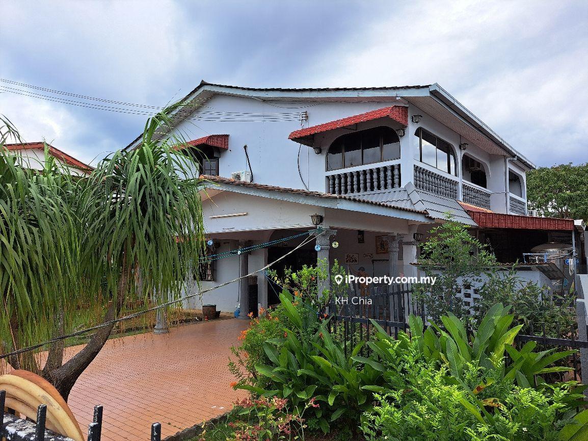 Kubang Buaya 2-storey Linked Semi D Big Land