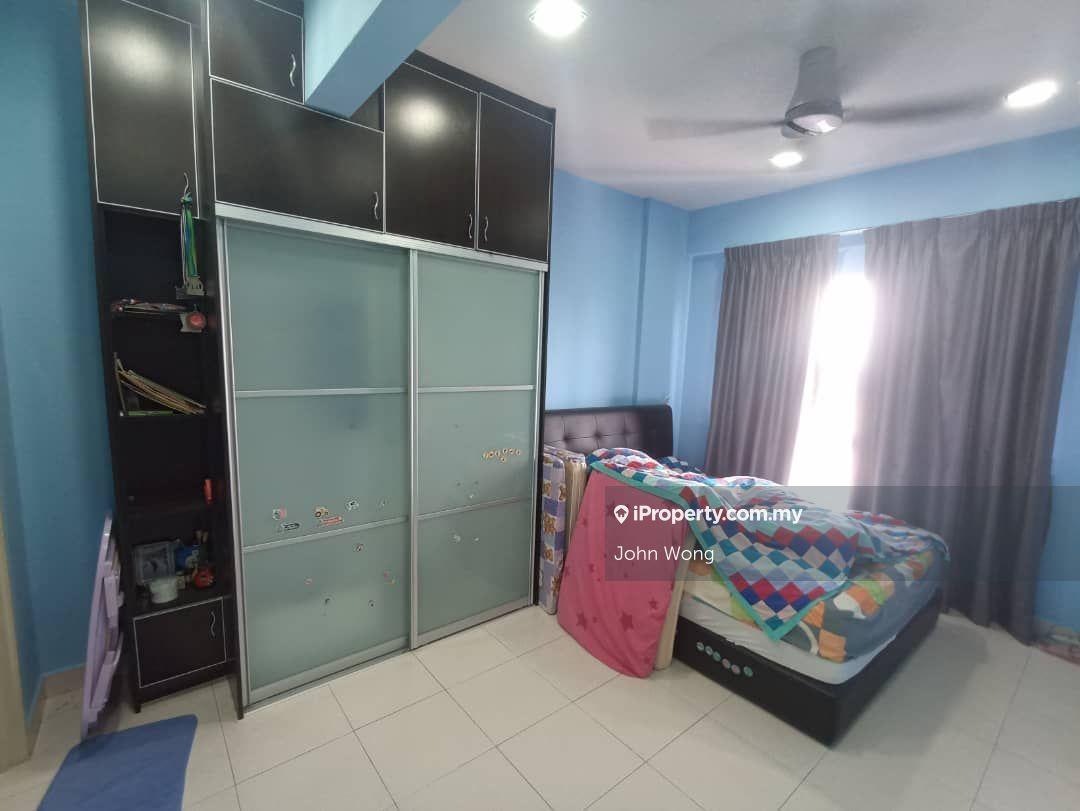 Fully Furnished 1 Petaling Residence For Sales
