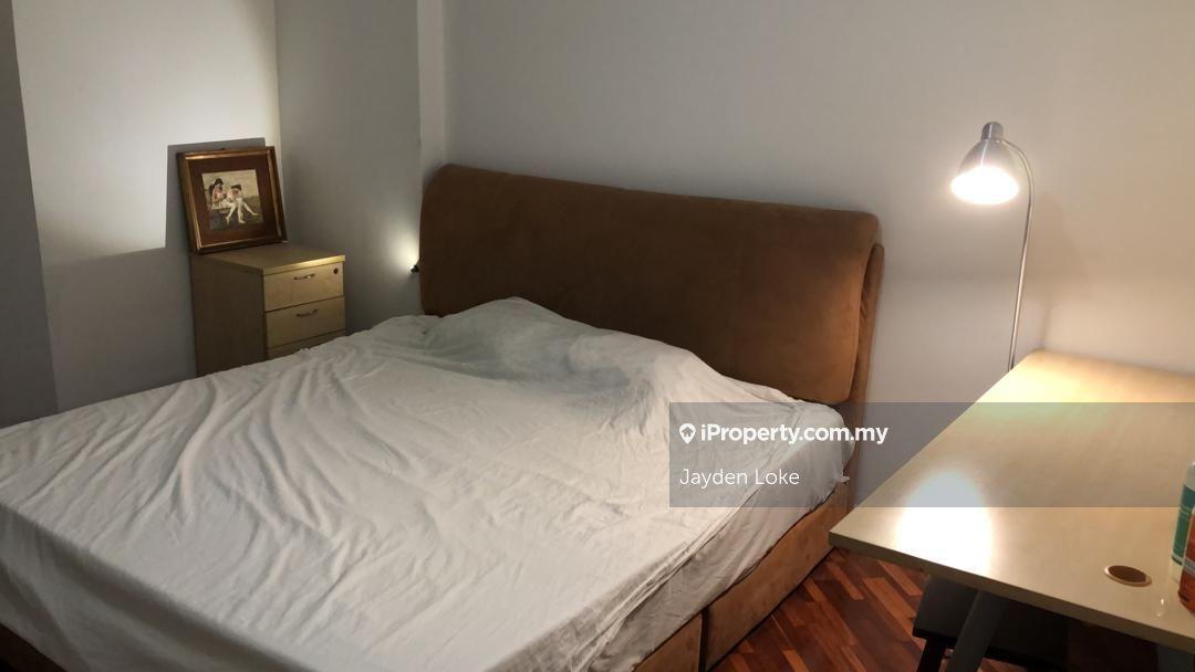 Penthouse Room Rental Masterroom with attached bathroom