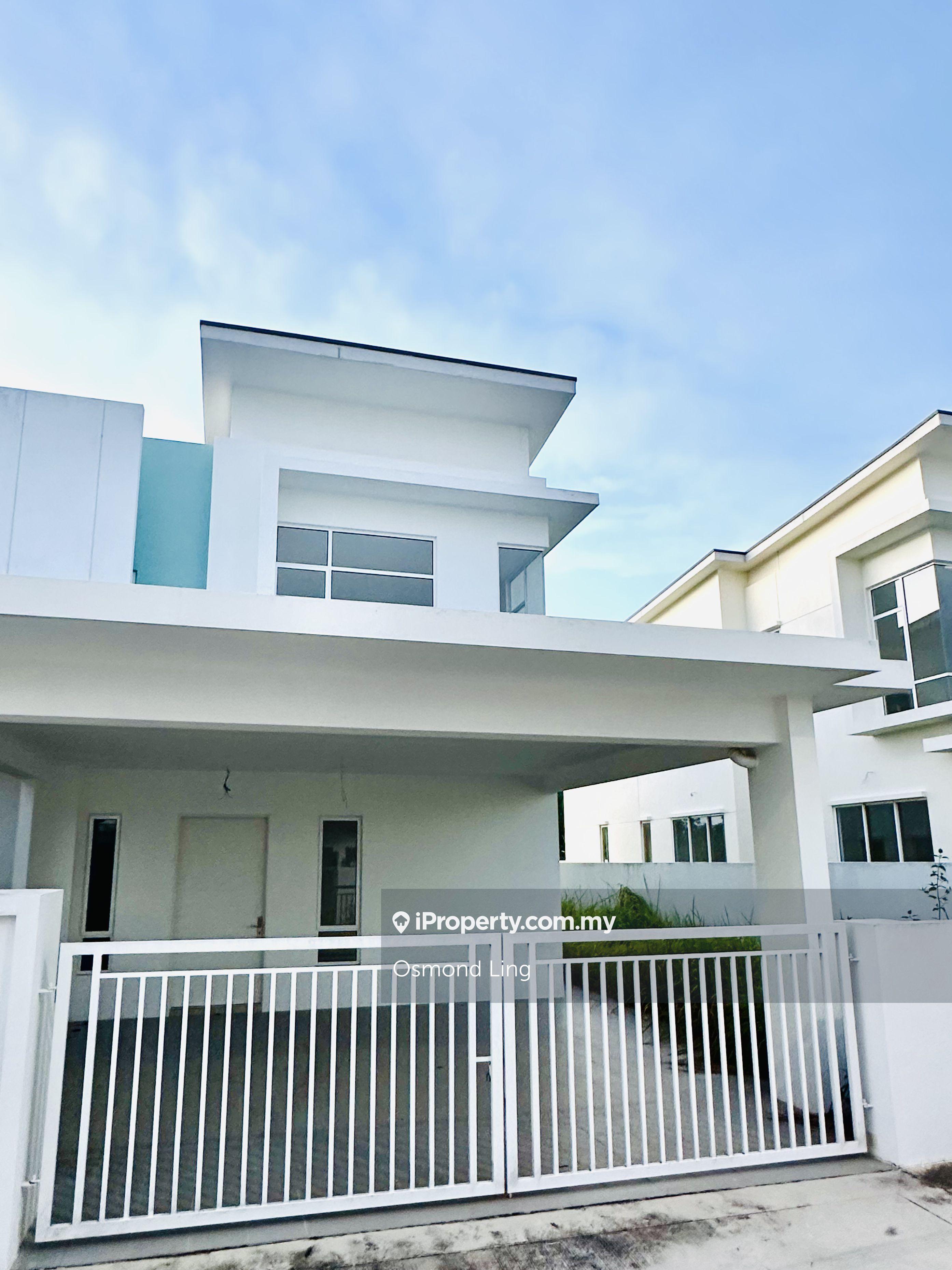 Near Klia Enstek New 2 storey first house 100% loan last 6 unit