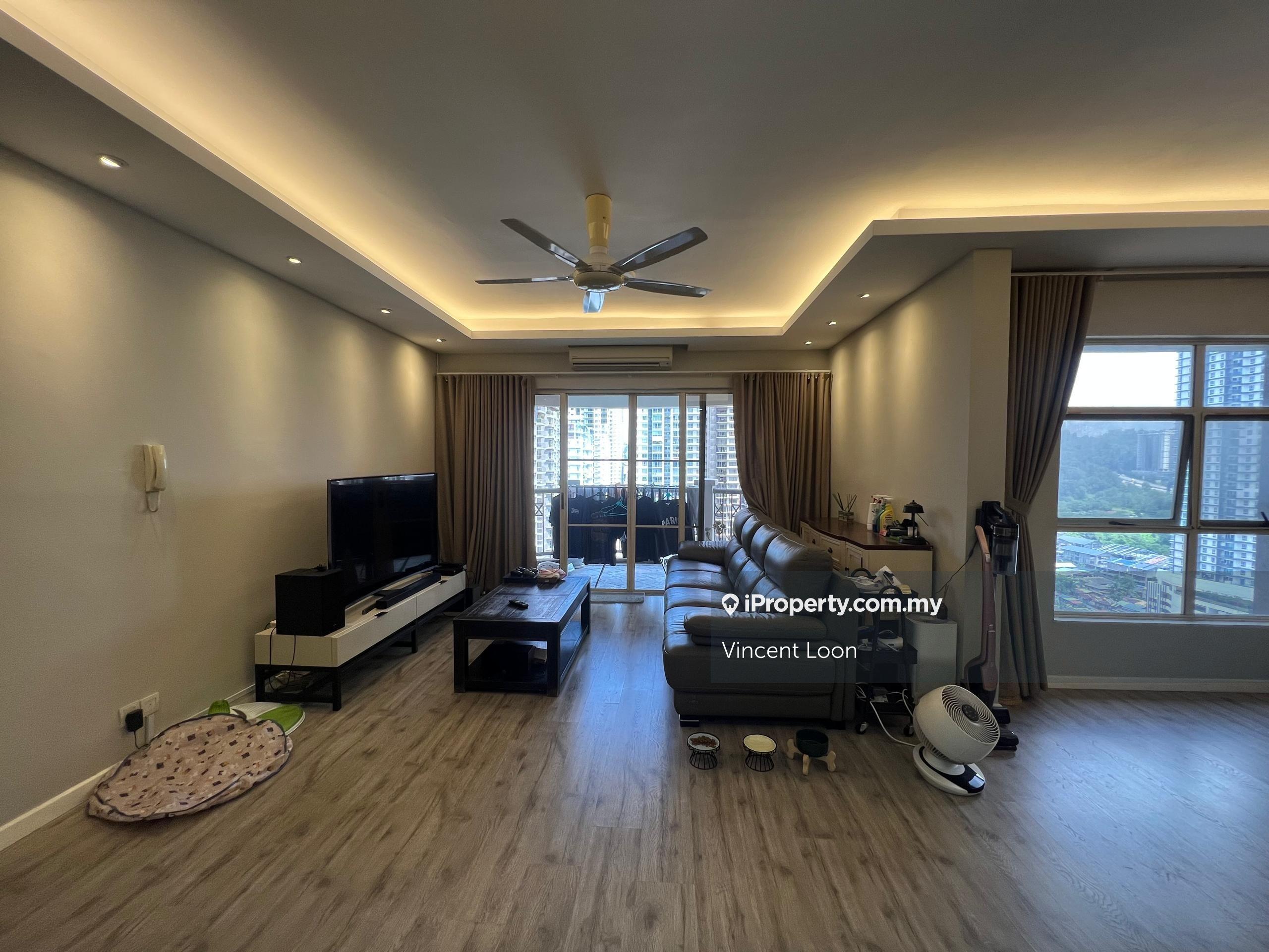 High Floor & cozy renovated Almaspuri @ Mont Kiara for sale!