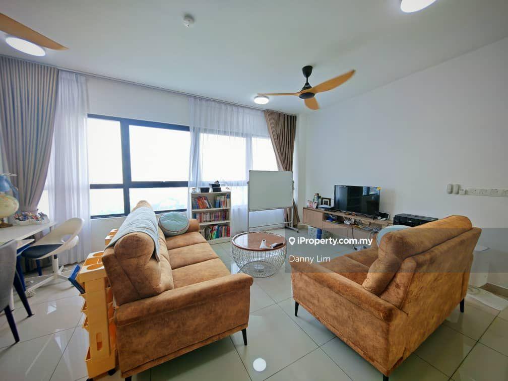 Fully furnished, available April
