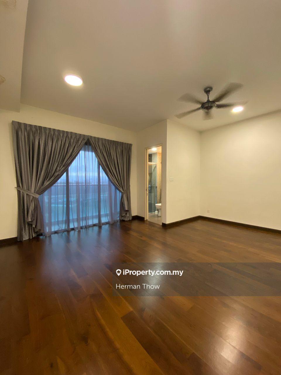 Isola Subang Jaya Sale, 1750sqf, Low Dense near Petaling Jaya, Sunway