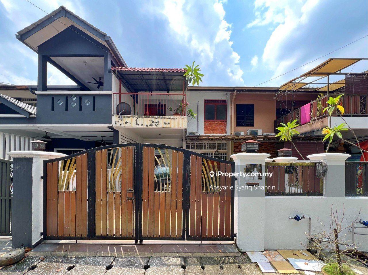 Fully Extended 2 Storey Terrace @ Jalan Belangkas, Kampung Pandan, KL