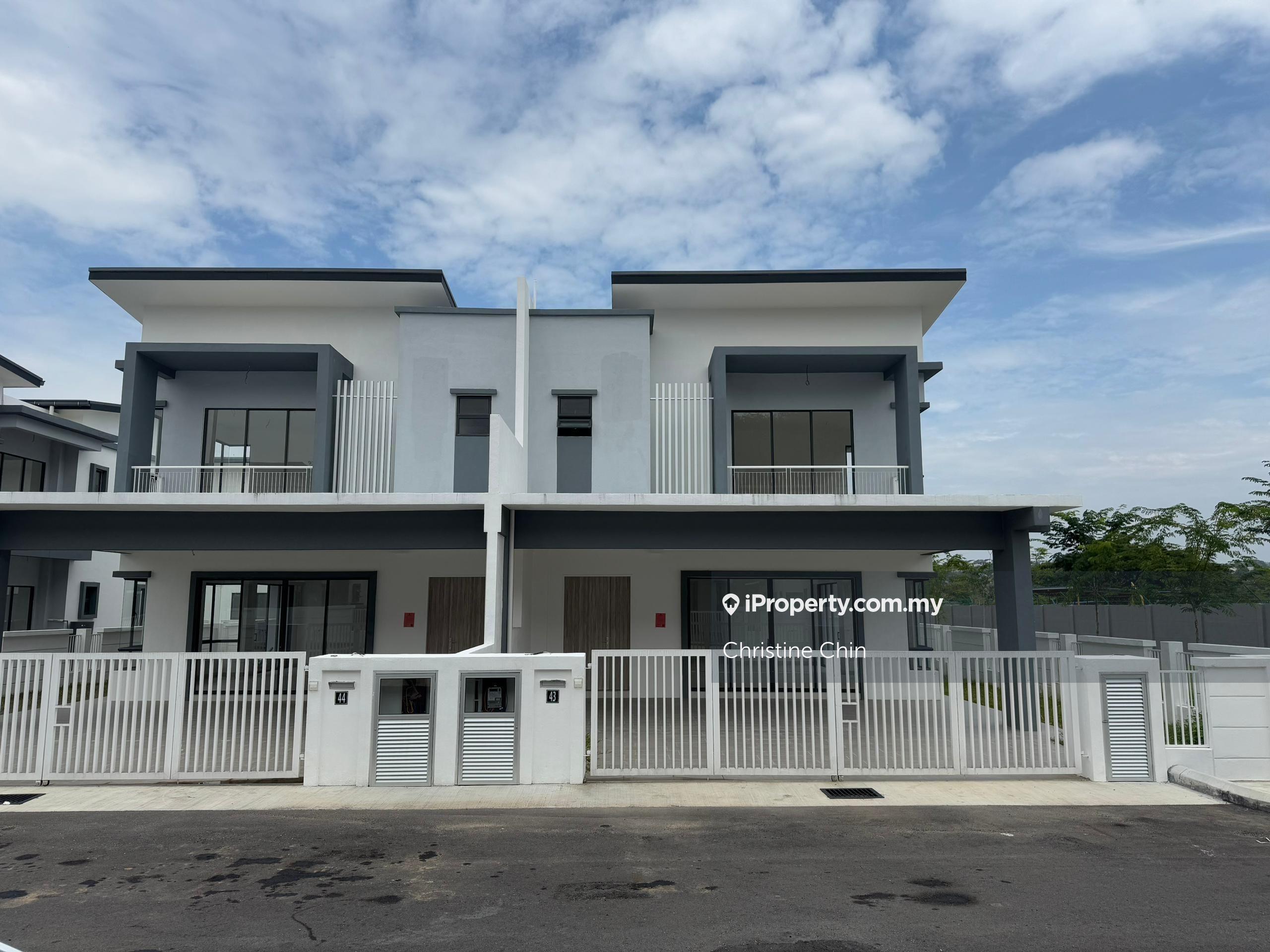 New Corner Semi D @ Taman Bukit Kemayan, Kemayan Height, Seremban 2