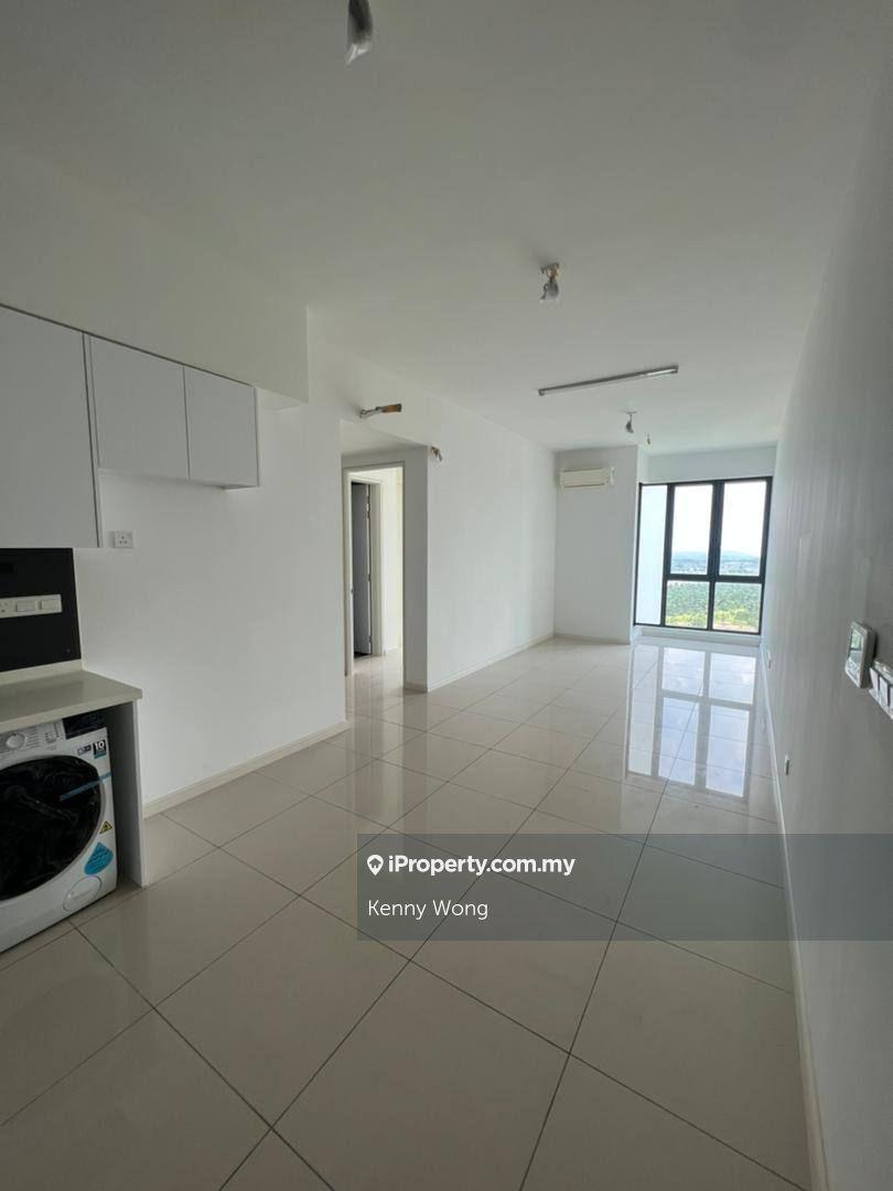 Nice 2 room service apartment at elysia park residence medini iskandar