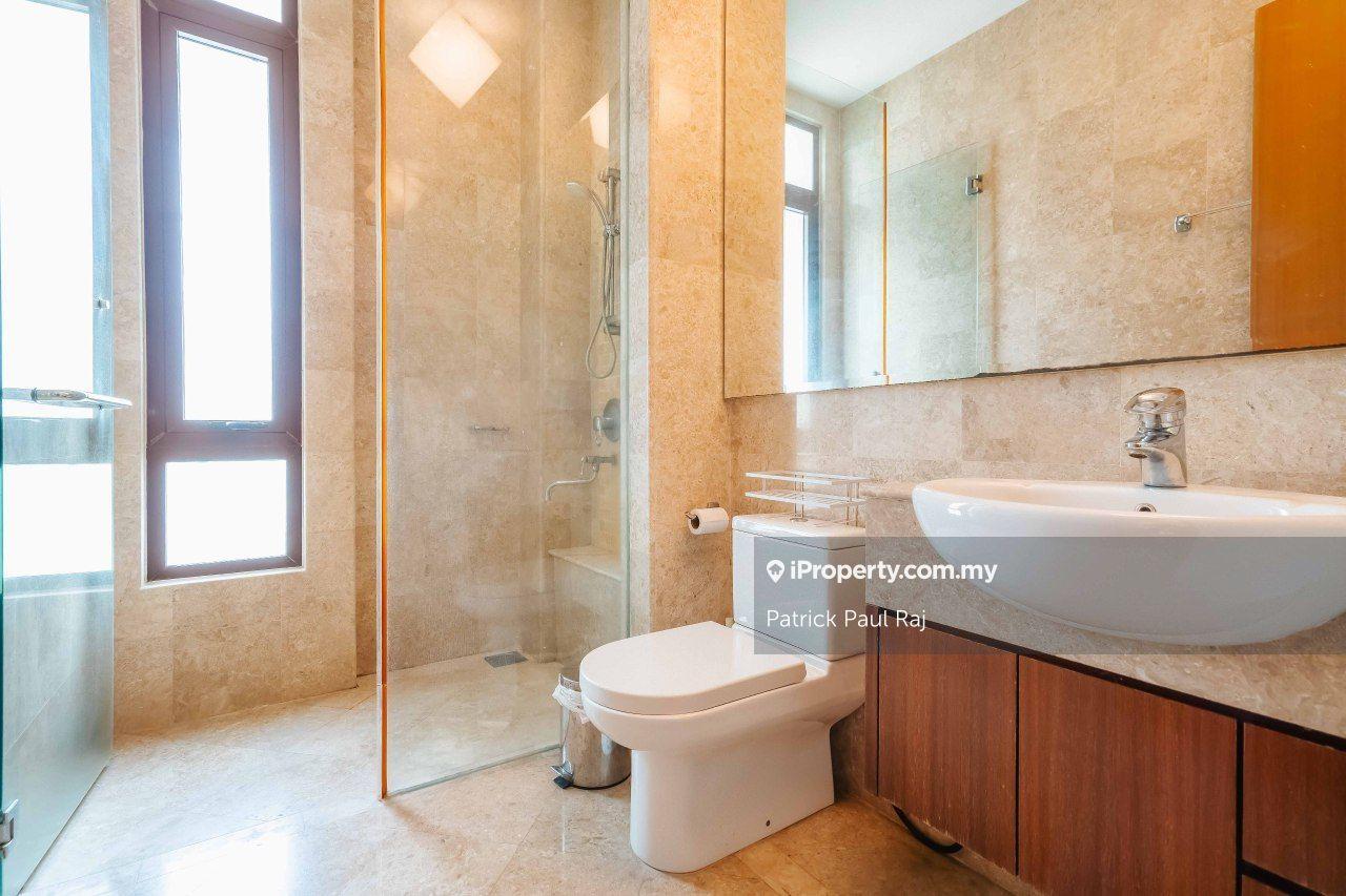 Live in the luxurious Bukit Tunku. Price to sell, motivated seller.