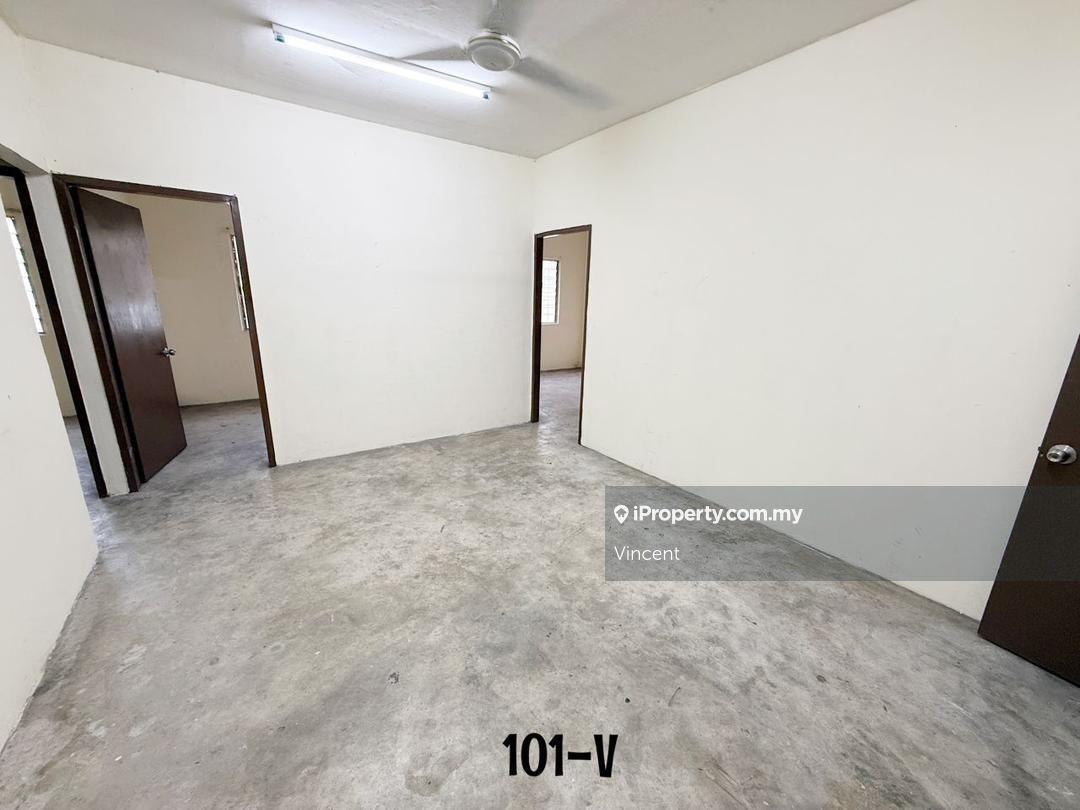 Bandar Bukit Tinggi 2 Ground Floor Flat Klang