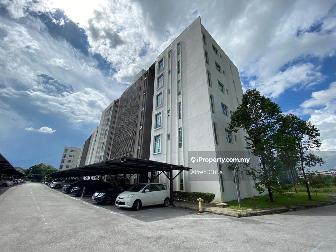 Super Cheap, Top Floor Greenwich South Condominium @ Sunny Hill, Kch.