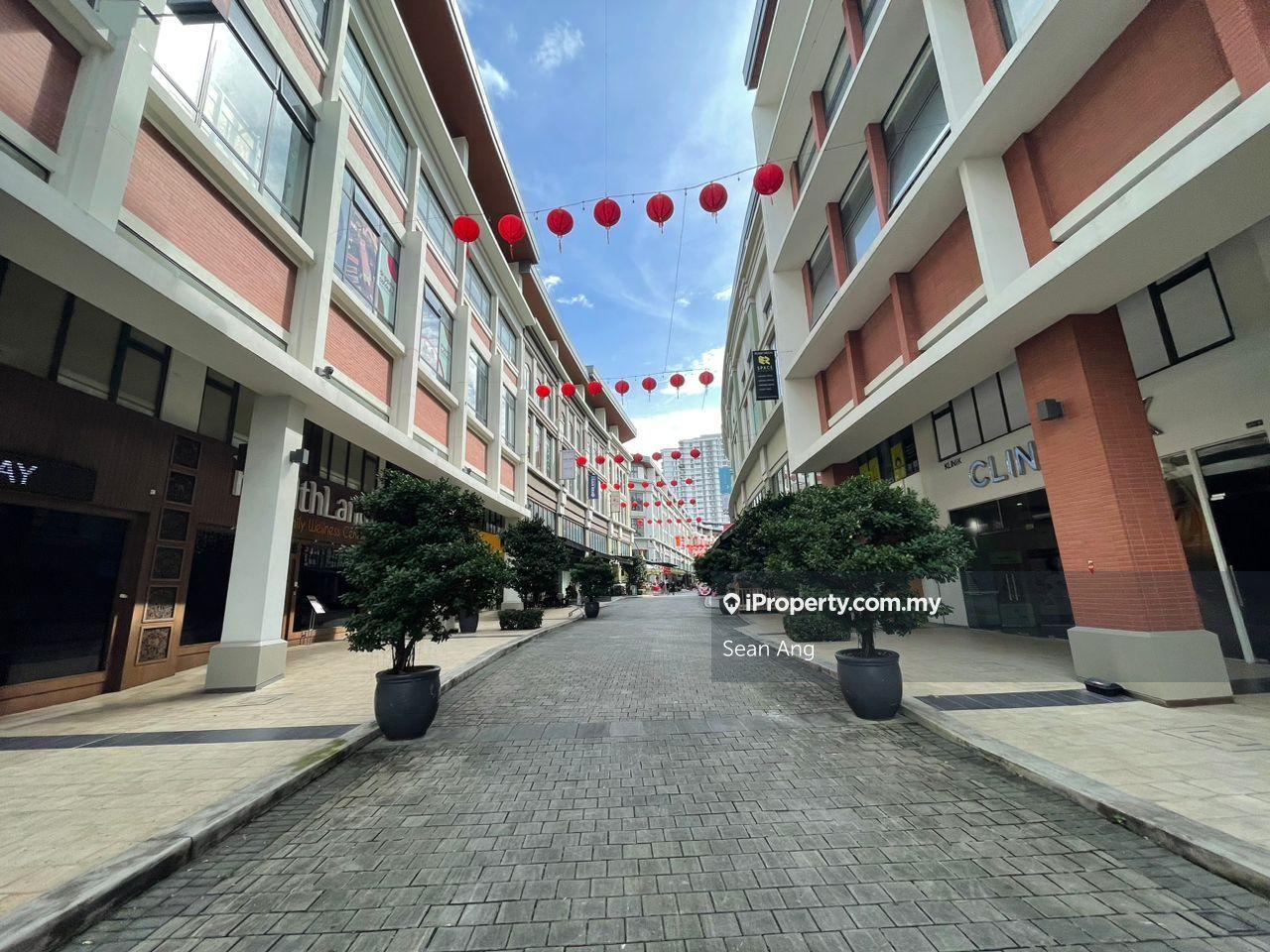 Plaza Arcadia Desa Park City 1.5sty shop for sale