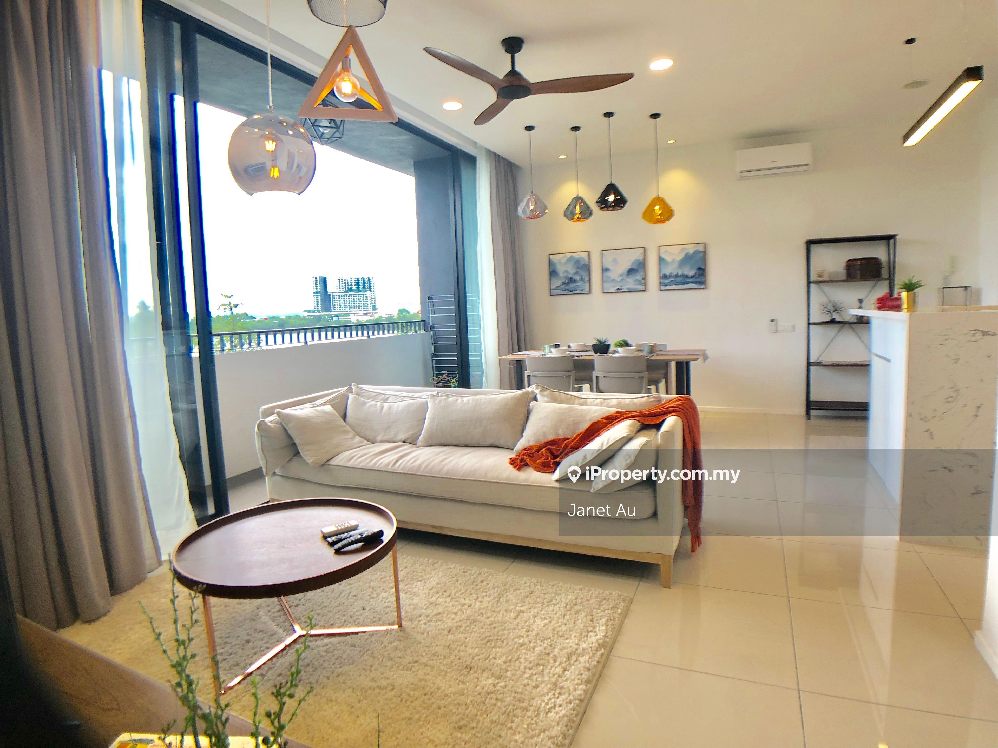 Dreamcity Seri Kembangan Premium Selection